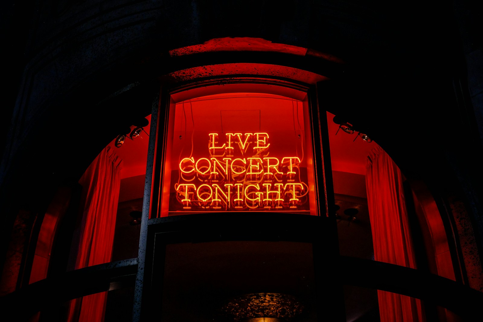 Live Music & Happy Hour Announcements